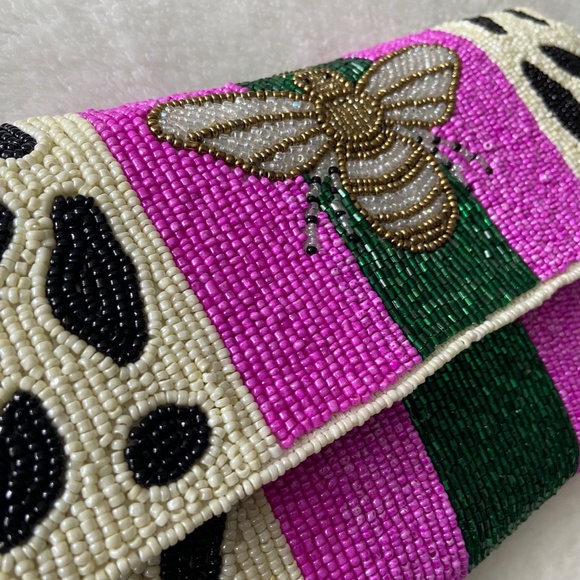New! Beautiful handmade fully beaded clutch - Picture 2 of 6